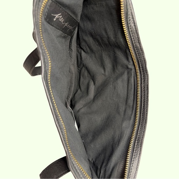 Free People Jagger Leather Sling Bag - Picture 5 of 8